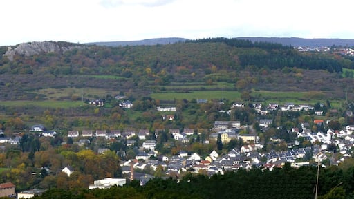 Panorama – Kirn an der Nahe - Schloss Wartenstein (ganz links) bis Oberhausen bei Kirn (rechts)