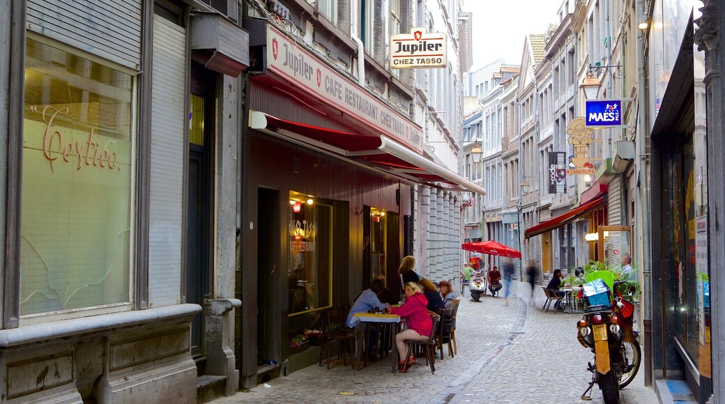 Liege featuring cafe lifestyle and street scenes