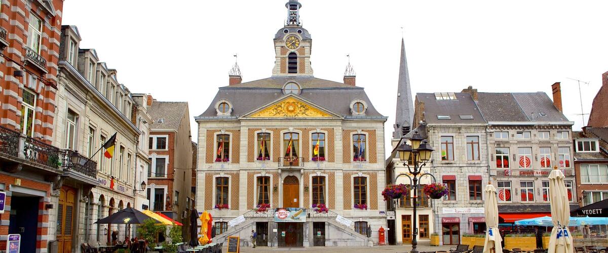 Luik toont een stad en historische architectuur
