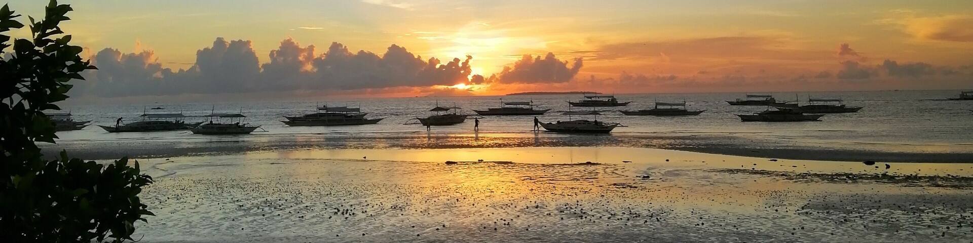 Perks of being an earlybird during my birthday trip to Bohol, Panglao Philippines, last December 2019. What a calming view to start a day. Sunrise is love and the tide is low. Ocean breeze is hugging. <3
