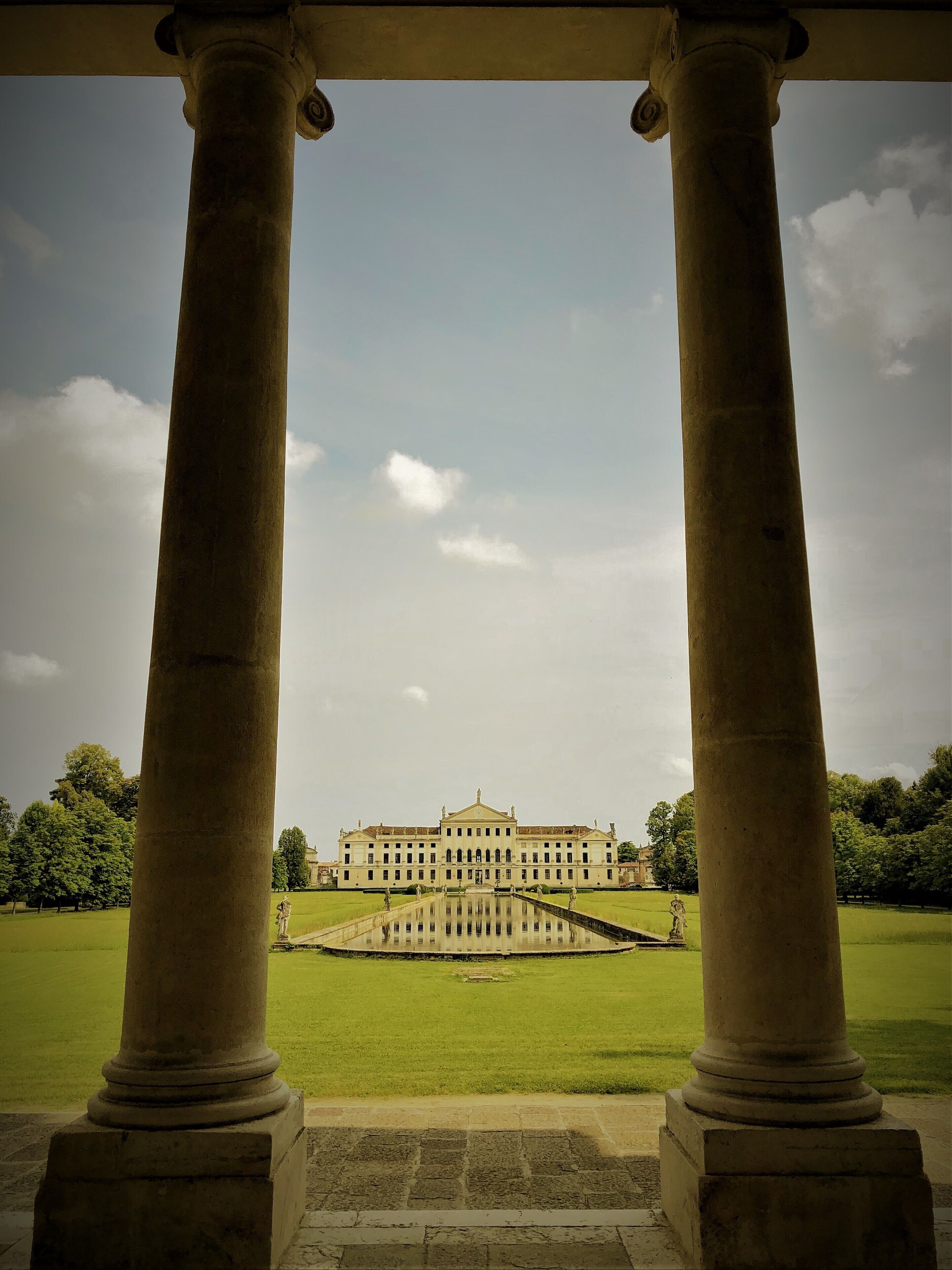 The view from the stables of the Villa Pisani. Kings and emperors, such as the likes of Napoleon, were welcomed in the villas 144 rooms. Now, the palace and grounds are a museum with gardens and a maze to explore. It is also quiet. We nearly had the entire place to ourselves. #History