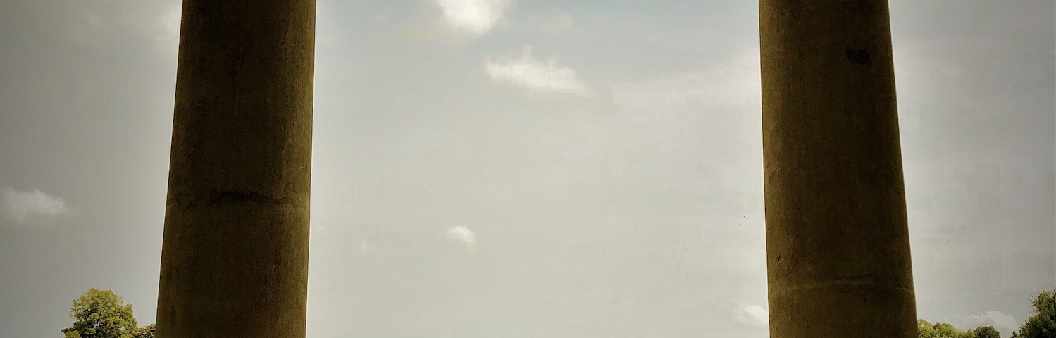 The view from the stables of the Villa Pisani. Kings and emperors, such as the likes of Napoleon, were welcomed in the villas 144 rooms. Now, the palace and grounds are a museum with gardens and a maze to explore. It is also quiet. We nearly had the entire place to ourselves. #History