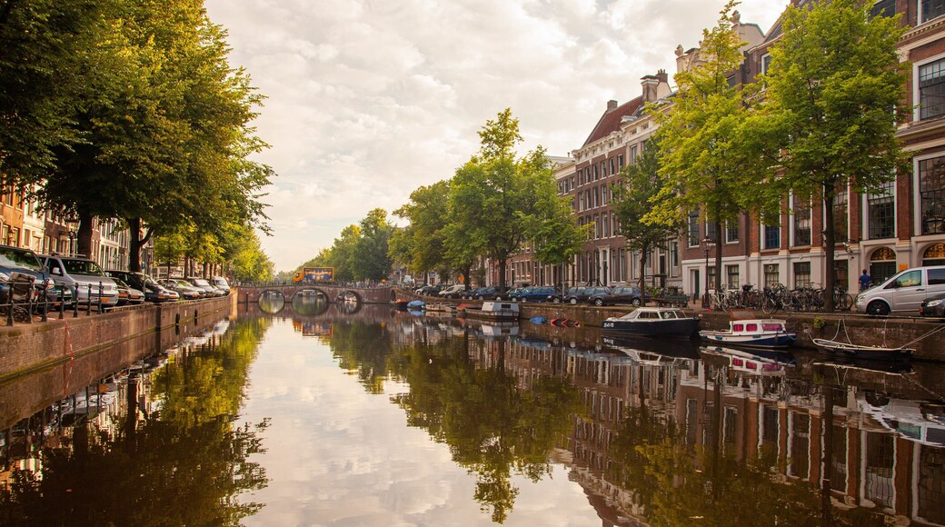 Canal Ring showing a river or creek