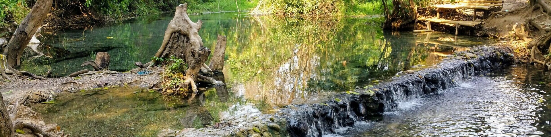 Pai Secret Hot springs, Pai, Thailand
This is a lovely little clean hot spring just outside of Pai, and much better than the more expensive more touristy hot springs around the area. A little harder to find, but it was worth it (on a motorbike) and the road there was a bit windy and some steep bits but this added to the experience. There was also good mud there for a mud bath if you so wish. #AquaTrove #packsandaplan
Our guide on Pai http://packsandaplan.com/?p=235
Check out our other adventures and useful information http://packsandaplan.com/