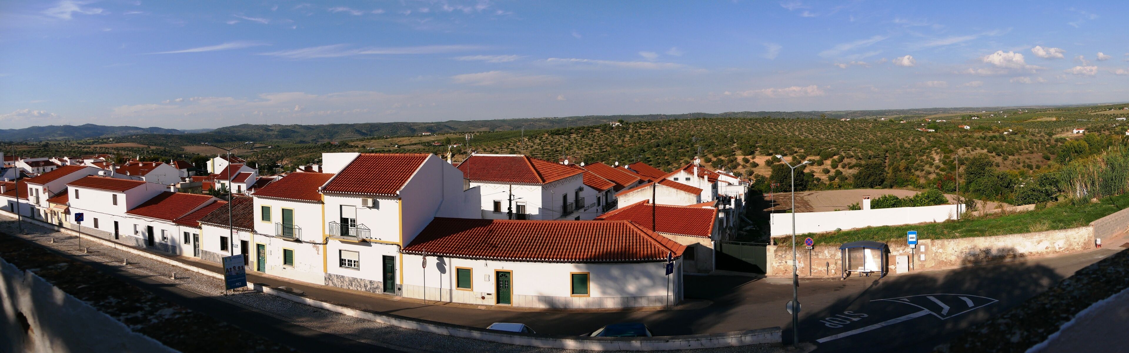 Vue panoramique du village de Moura dans l'Alentejo au Portugal