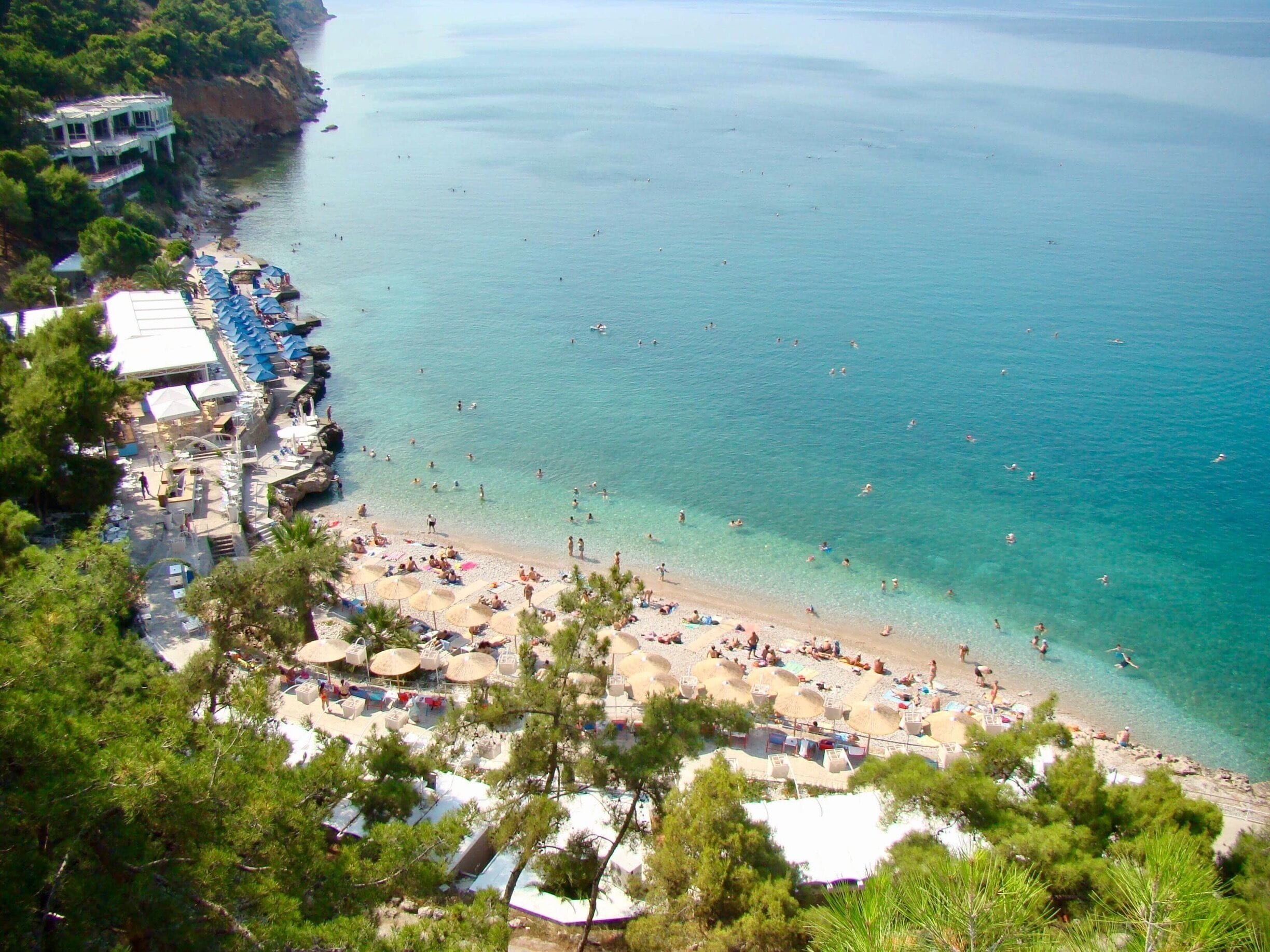 Arvanitia beach