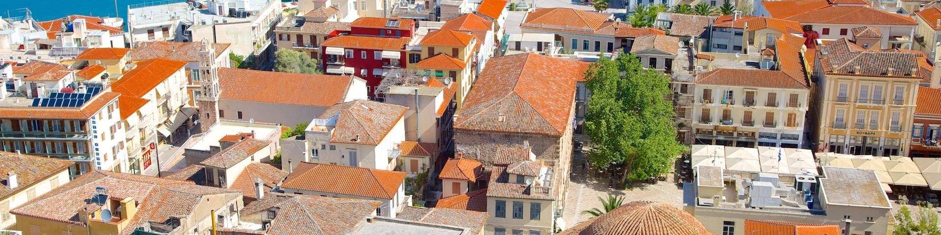 Nafplio showing a coastal town