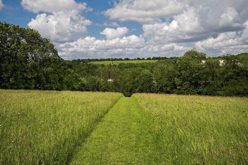 New Barn Lane Footpath Kenley New Barn Lane Footpath over Kenley Common.