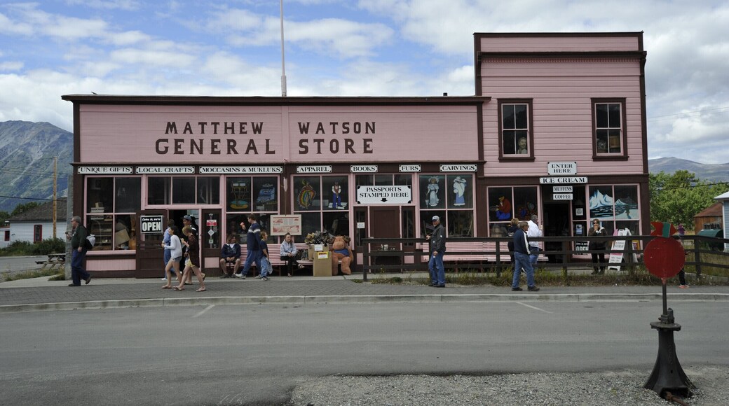 Best place in Carcross for an ice cream cone. Very interesting general store worth a visit. You can stamp your passport here.