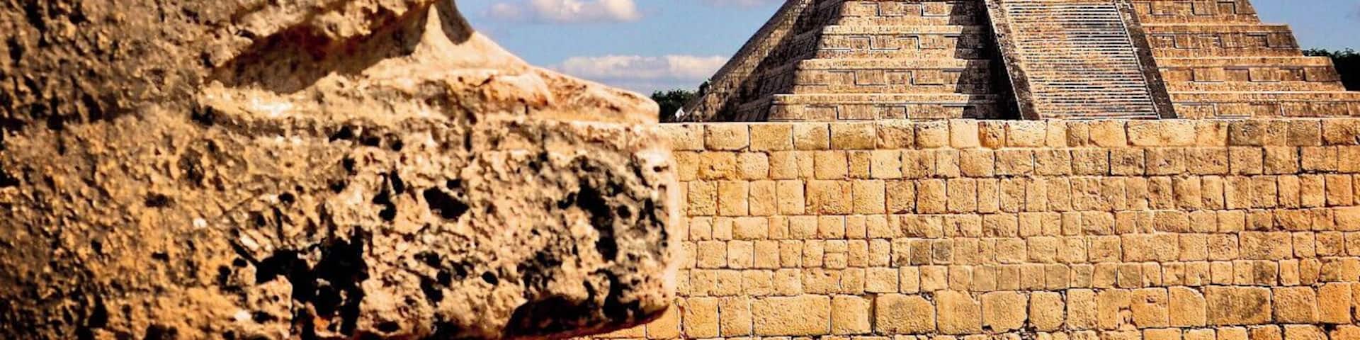 Chichen Itza was a large pre-Columbian city built by the Maya civilization. Here you have the serpent from the ball court and the Kukulcan temple in Chichén-Itzá Maya site, Yucatan, Mexico