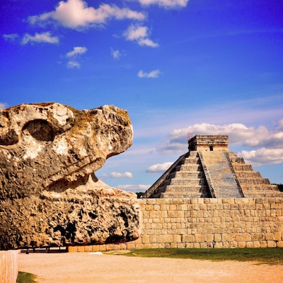 Chichen Itza was a large pre-Columbian city built by the Maya civilization. Here you have the serpent from the ball court and the Kukulcan temple in Chichén-Itzá Maya site, Yucatan, Mexico