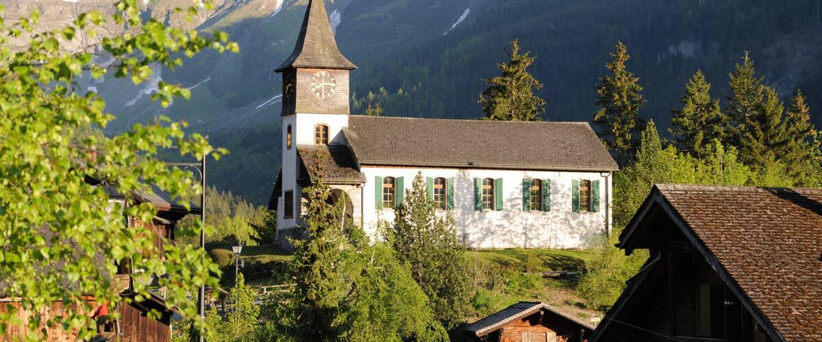 Les Diablerets featuring heritage architecture