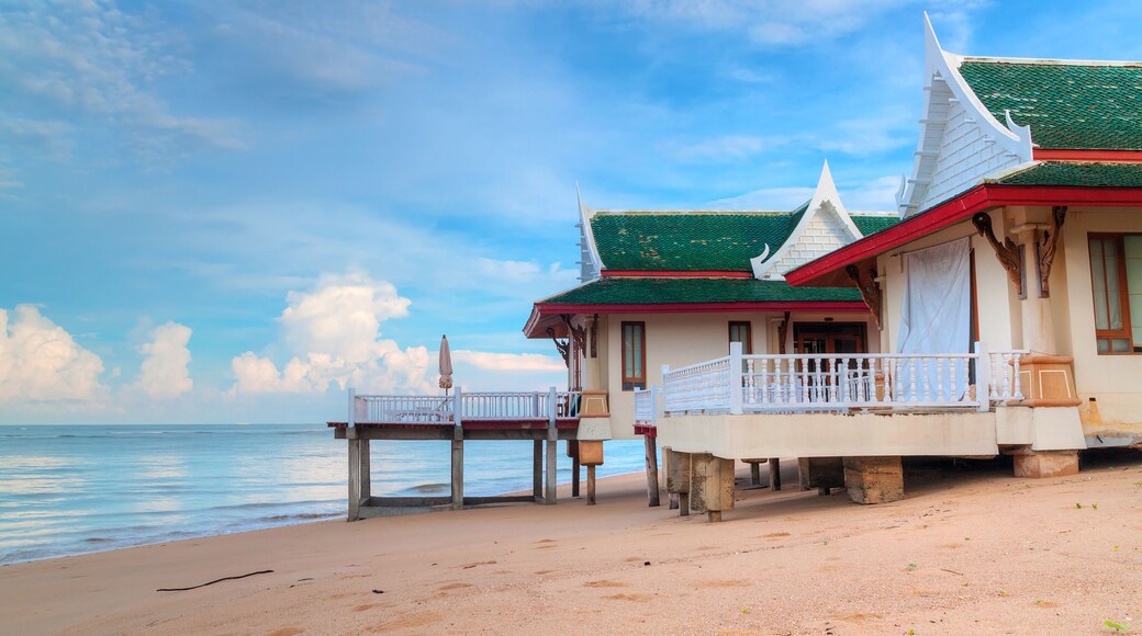 Oriental holidays on the beach in Thailand
