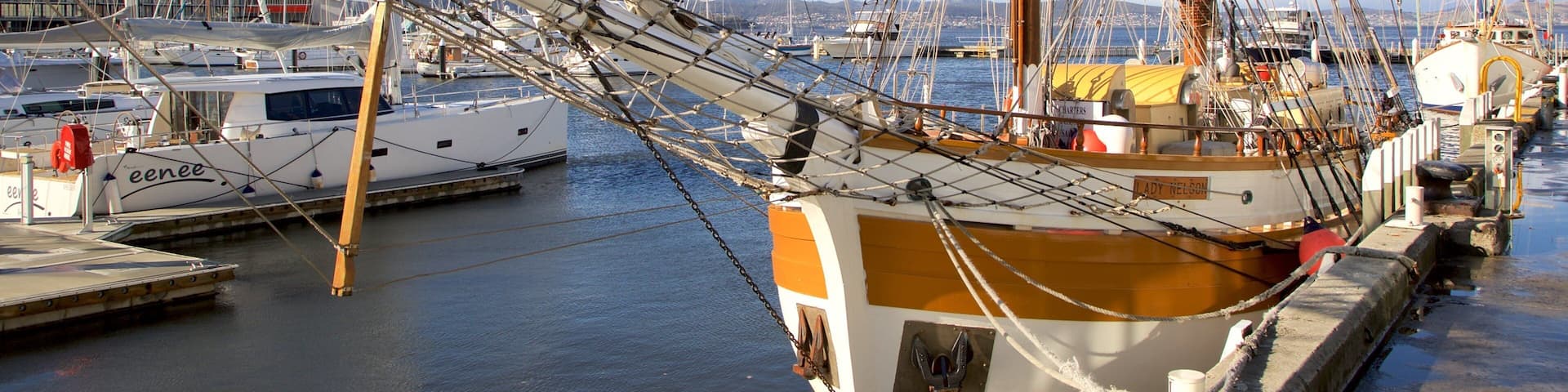 Hobart which includes a marina