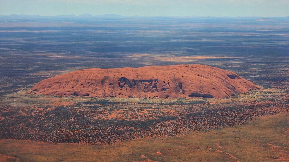 Make sure you get the #windowseat if you ever fly out from Alice Spring Airport #uluru #ayerrock #viewfromabove #LifeAtExpedia