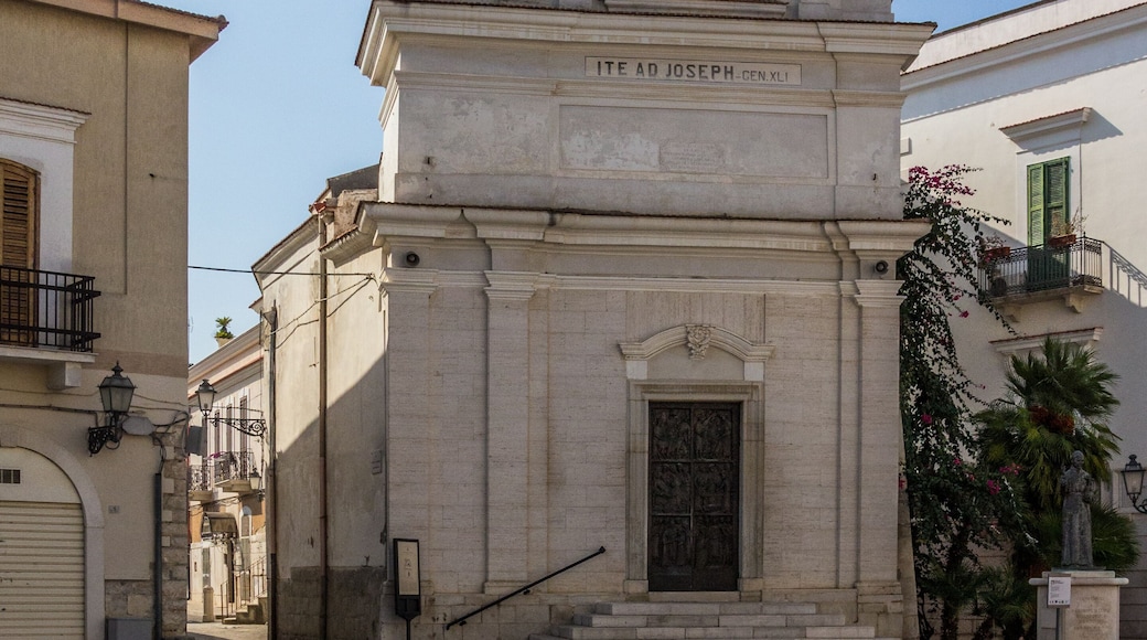 Trinitapoli, Italy, Piazza Umberto I