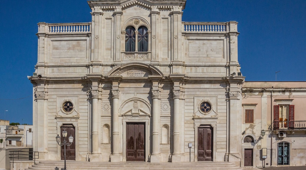 Trinitapoli, Italy, Piazza Umberto I