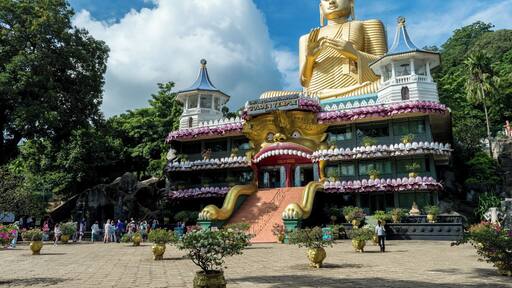The Golden Buddha Statue in Dambulla is one of the major tourist attractions of the country. It is worth to have a look in and around the sites of Dambulla to have a close exposure to the Sri Lankan culture.