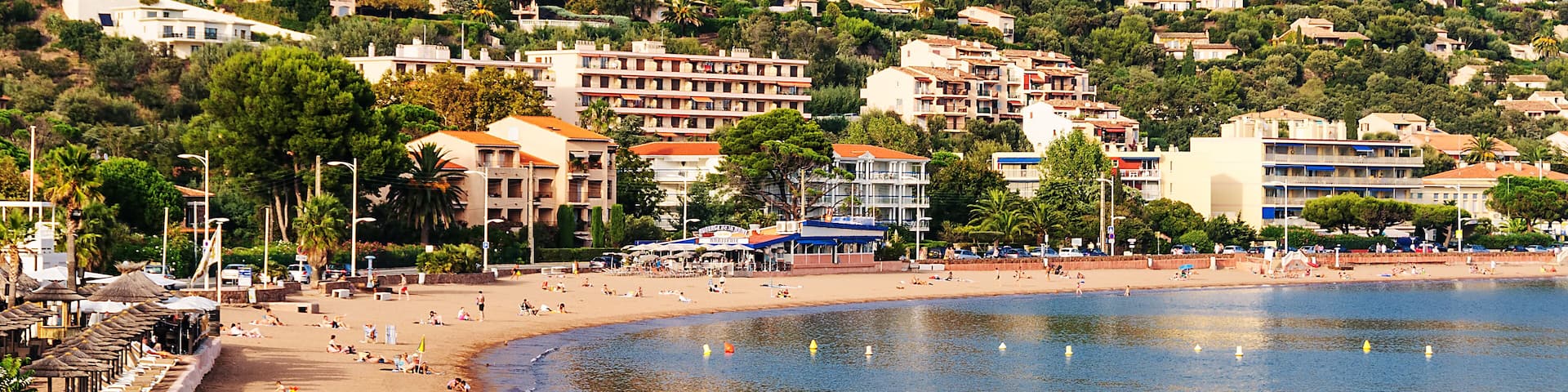 Agay Beach Town Cote d`Azur Mediterranean Sea France Esterel Mountains; Shutterstock ID 612380351; Purchase Order: SP-1394 HA Batch 3 Part 1; Order Number: ; Client/Licensee: HomeAway; Other: To be pa