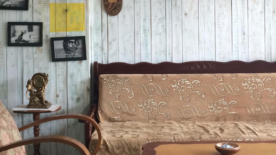 Because Sarandë is such a small coastal town, there are few cafes or restaurants that really stand out and serve a different type of cuisine and atmosphere. We were so happy to stumble upon the Like Creprie - great food and a fun cafe!