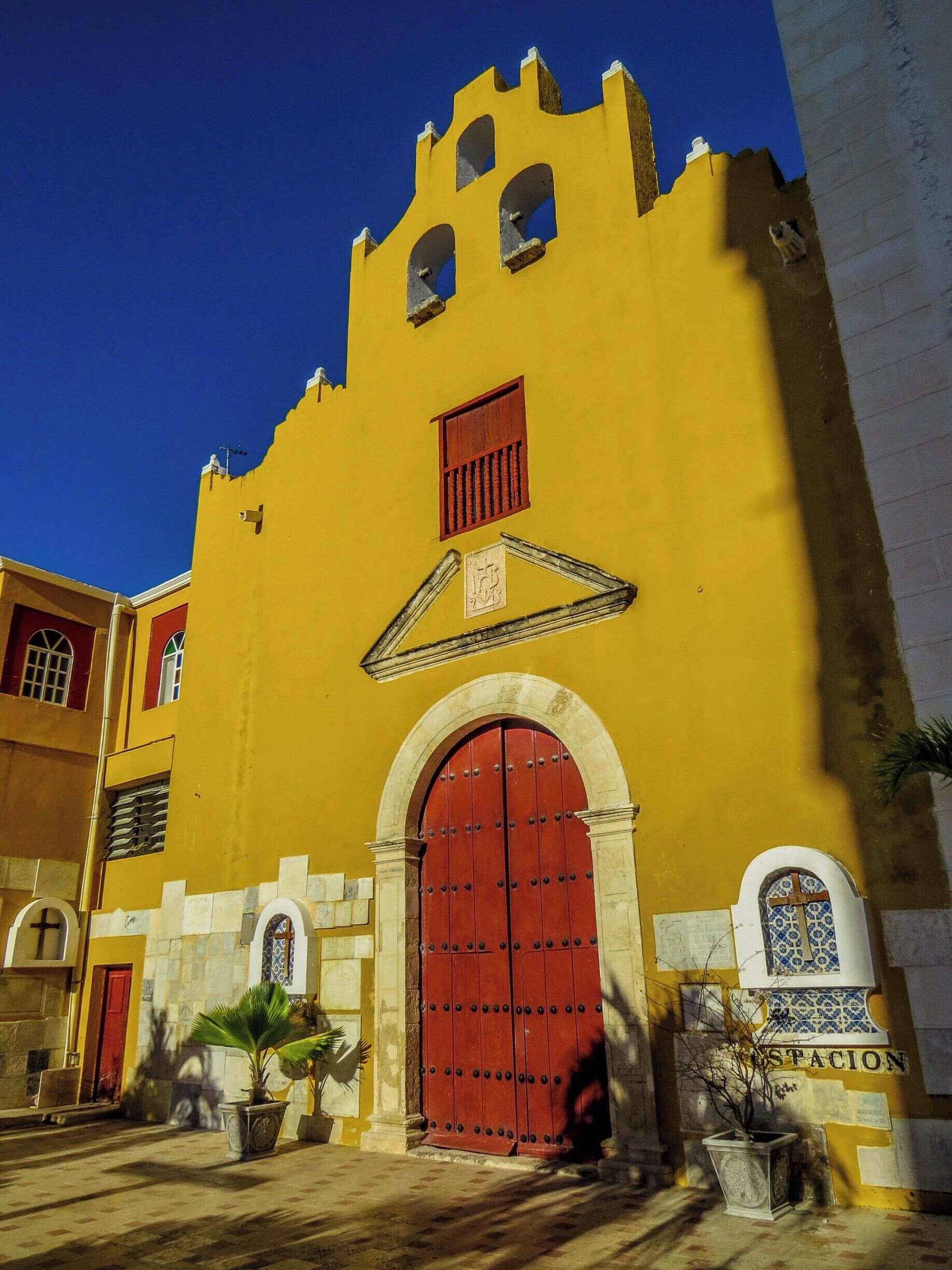 Jesús Nazareno Chapel, located beside Nuestra Señora de la Purísima Concepción in Campeche, Mexico.