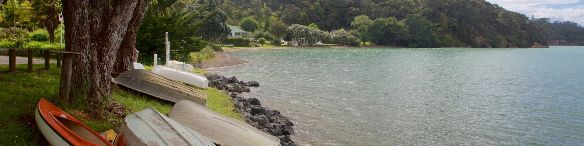 Okiato caracterizando uma baía ou porto