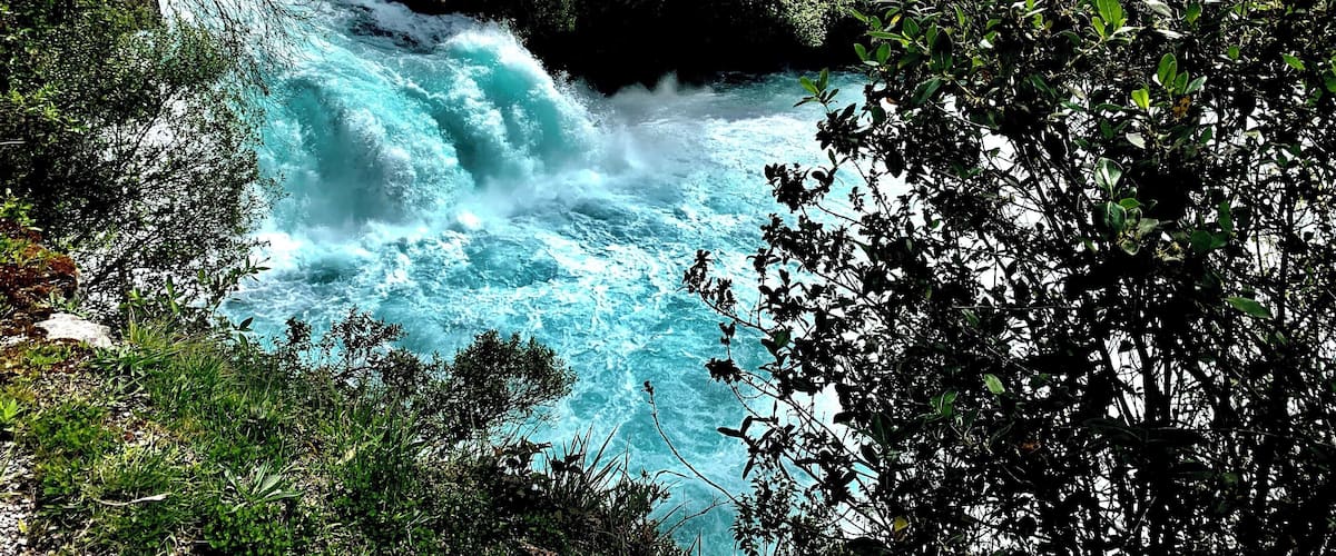 The Huka Falls hurtle at more than 220 000 litres per second, making it one of the most visited natural attractions in New Zealand #NewZealand #Roadtrip #Waterfall