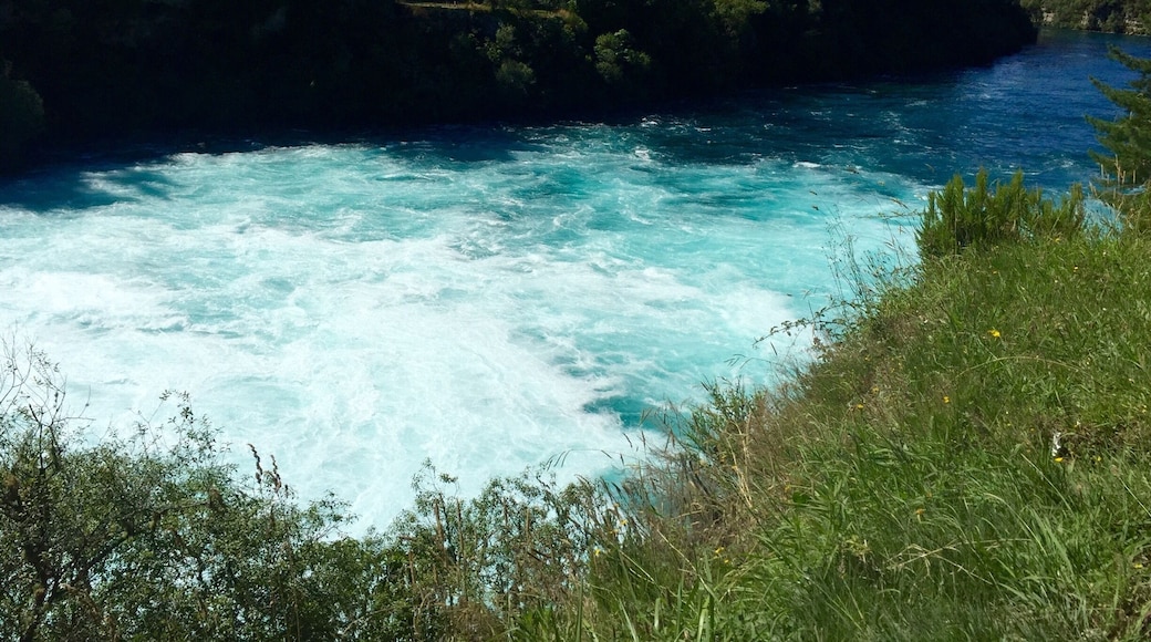 Definitely worth the pull off/stop. Only about a 5min walk from the car park. The water is so beautifully blue!
#blue