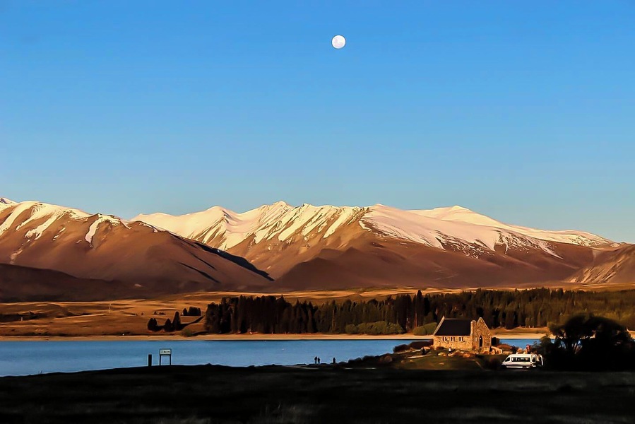 The most photographed Church of the Good Shepherd in Lake Tekapo foreshore
