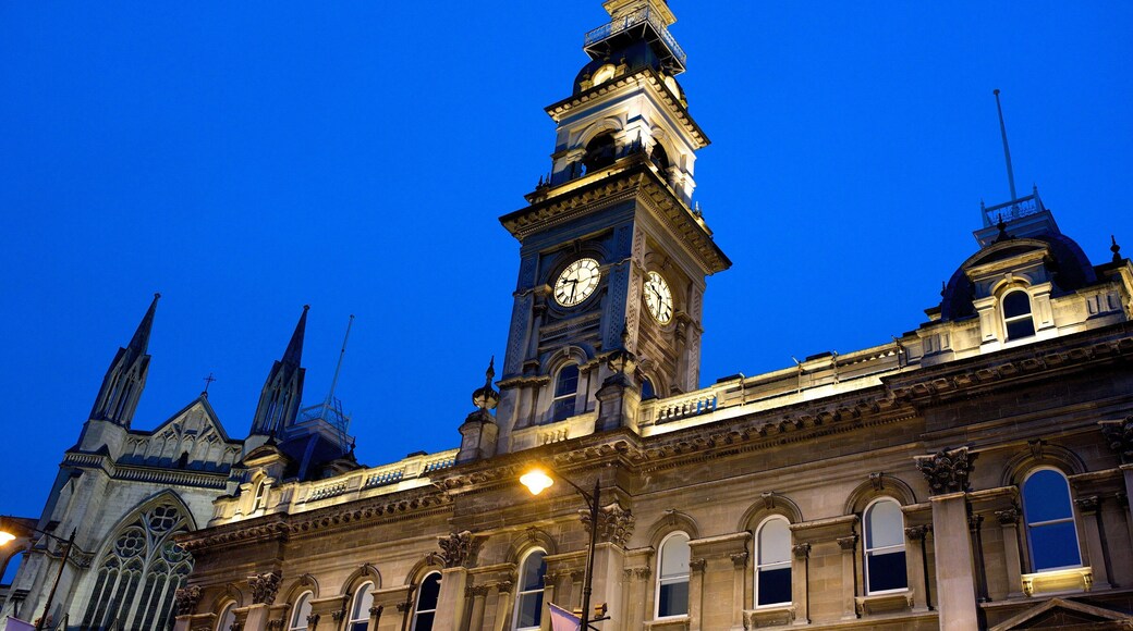The Octagon caratteristiche di oggetti d\'epoca, paesaggio notturno e chiesa o cattedrale