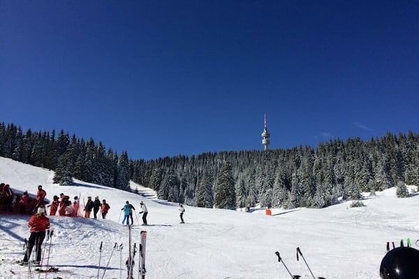 Learn to ski without breaking the bank, plus beautiful scenery, food and friendly people.