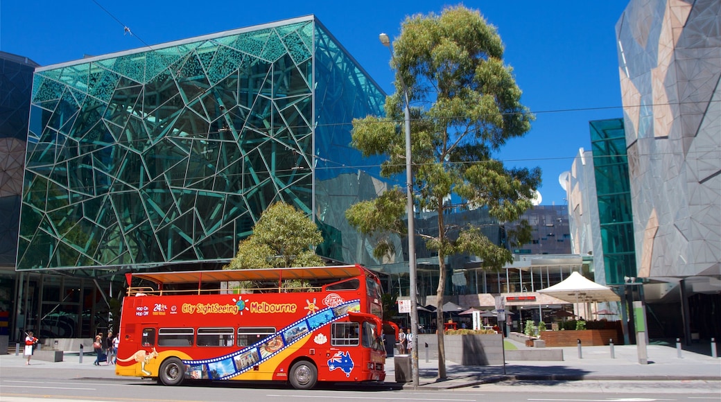 Federation Square showing a city, modern architecture and street scenes