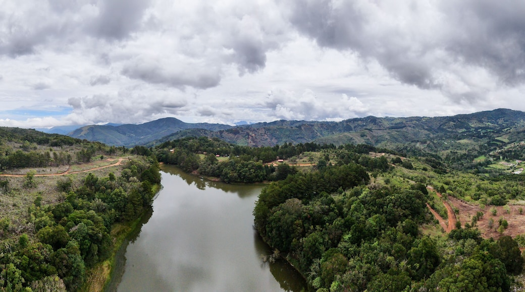 Laguna don Manuel in Costa Rica, amazing private lake in the Dota - Chirripo - San Gerardo area of Costa Rica