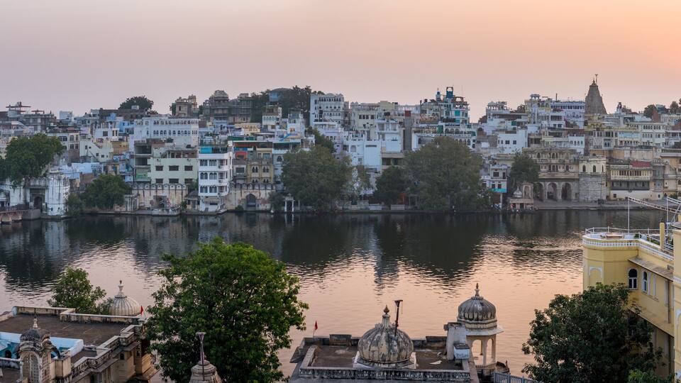 Sunrise over the roofs of Udaipur, Rajasthan