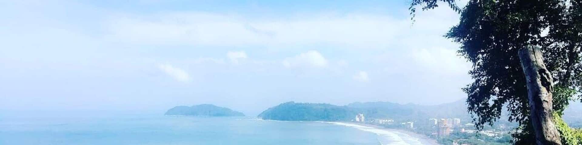 2/4 Views from the top of the hike in Jaco, CR! -but there's still more to this hike when you look the other way... 😍 #takeahike