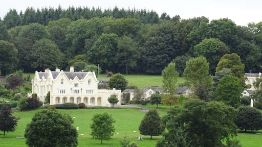 Pelham Place Wikidata has entry Q26474124 with data related to this item.