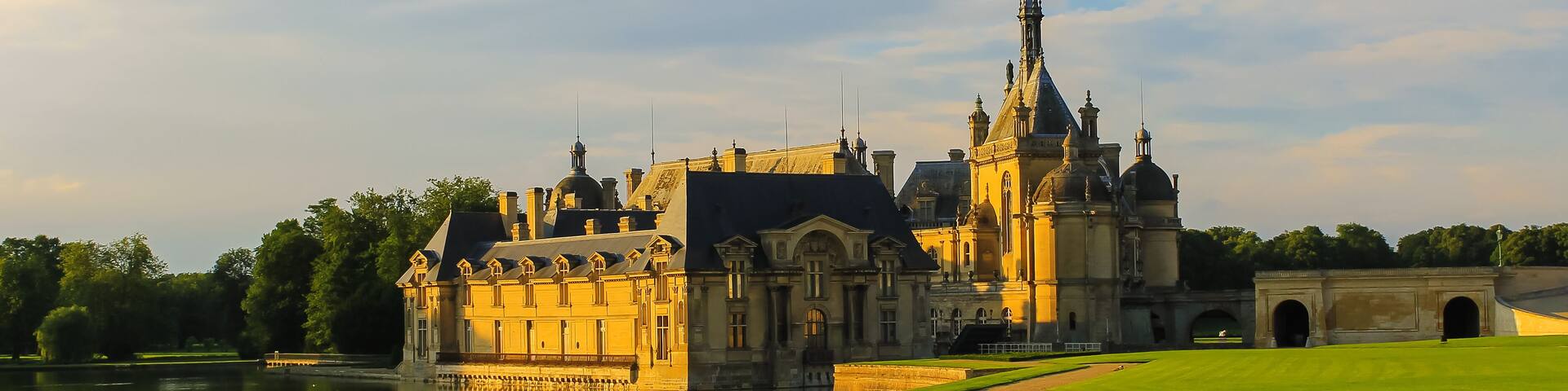 Famous Chateau de Chantilly (Chantilly Castle). France