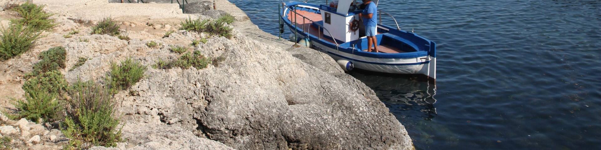 Other view. The castle.