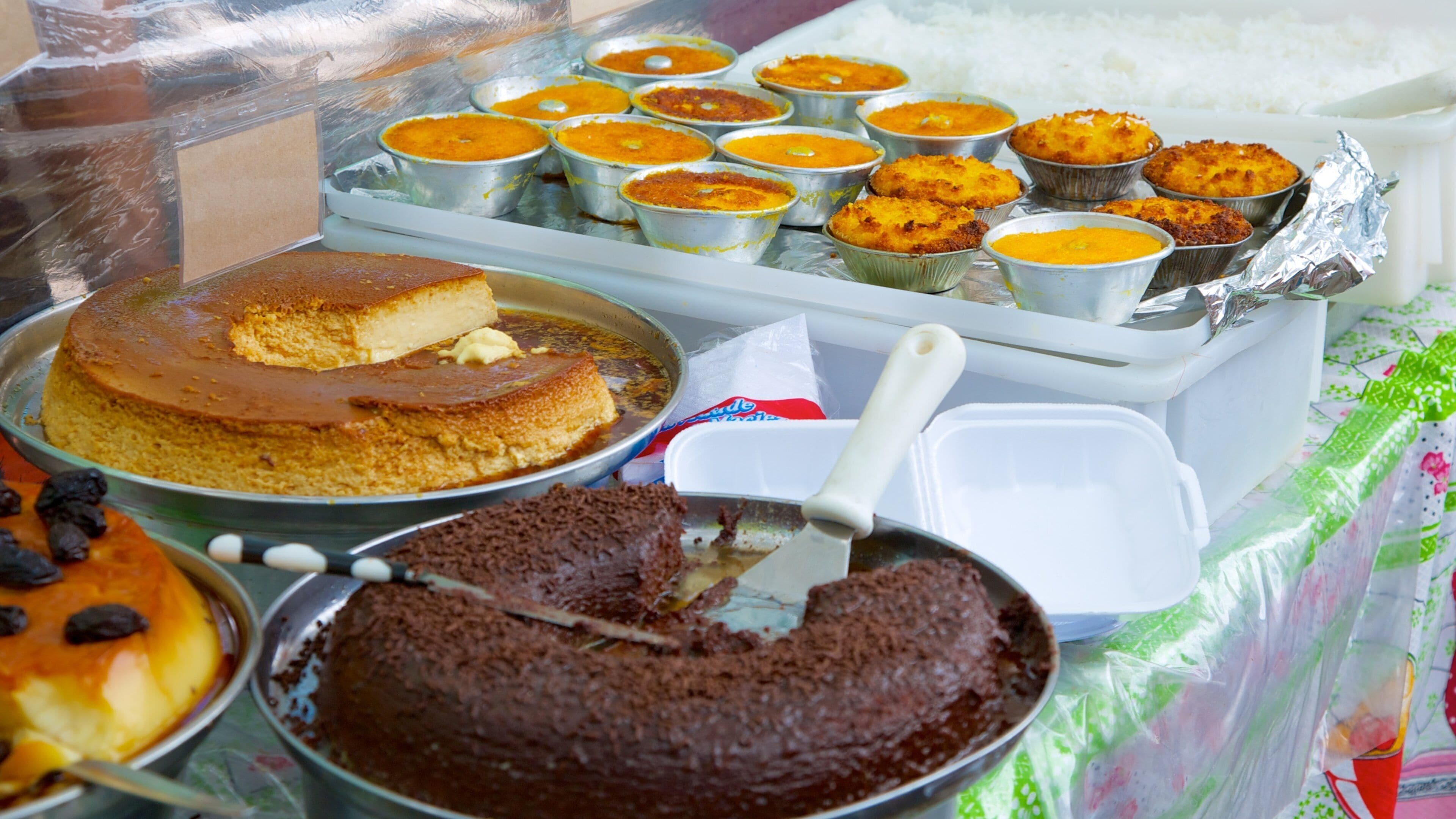 Ipanema showing food