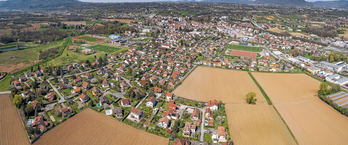 Moirans vue de drone, Isère, Auvergne-Rhône-Alpes, France