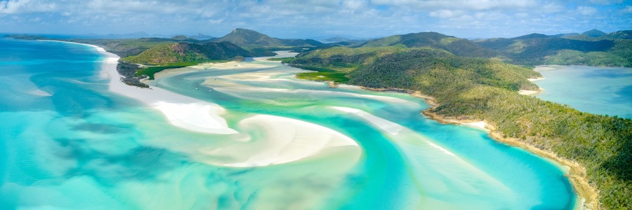 Hill Inlet at Whitehaven Beach on Whitesunday Island, Queensland, Australia