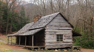 Old Abandoned Wooden House At Cherokee Orchard Road Of Great Smoky Mountains National Park Tennessee On A Cloudy Autumn Day