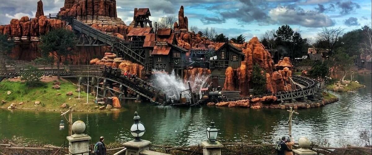 A great picture of the mine train splashing down! #green #disney