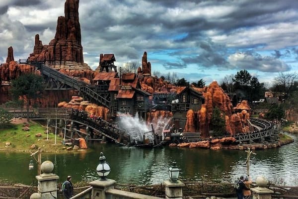 A great picture of the mine train splashing down! #green #disney