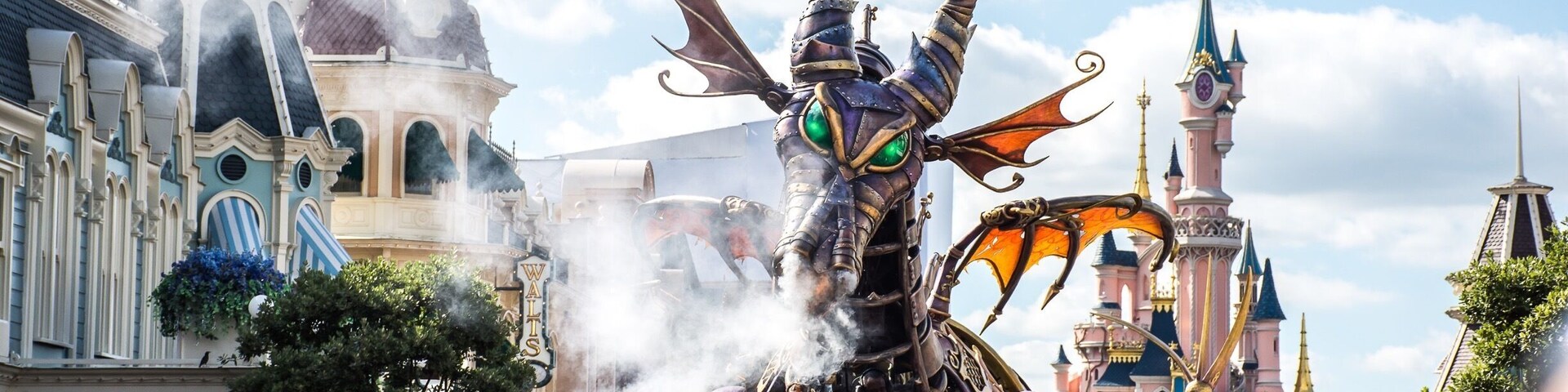 For those who love Disney
#disneyland #disneylandparis #bestcitybreaks #beautifuldestinations #francetourisme #visitfrance #nikond7200 #nikonlove #nikonphotography #paris #paris_tourisme #parislove #travelphotography #uniquephotography #wanderlust #wanderer #wonderful_places #yourshotphotographer #disneyparks #disneylove