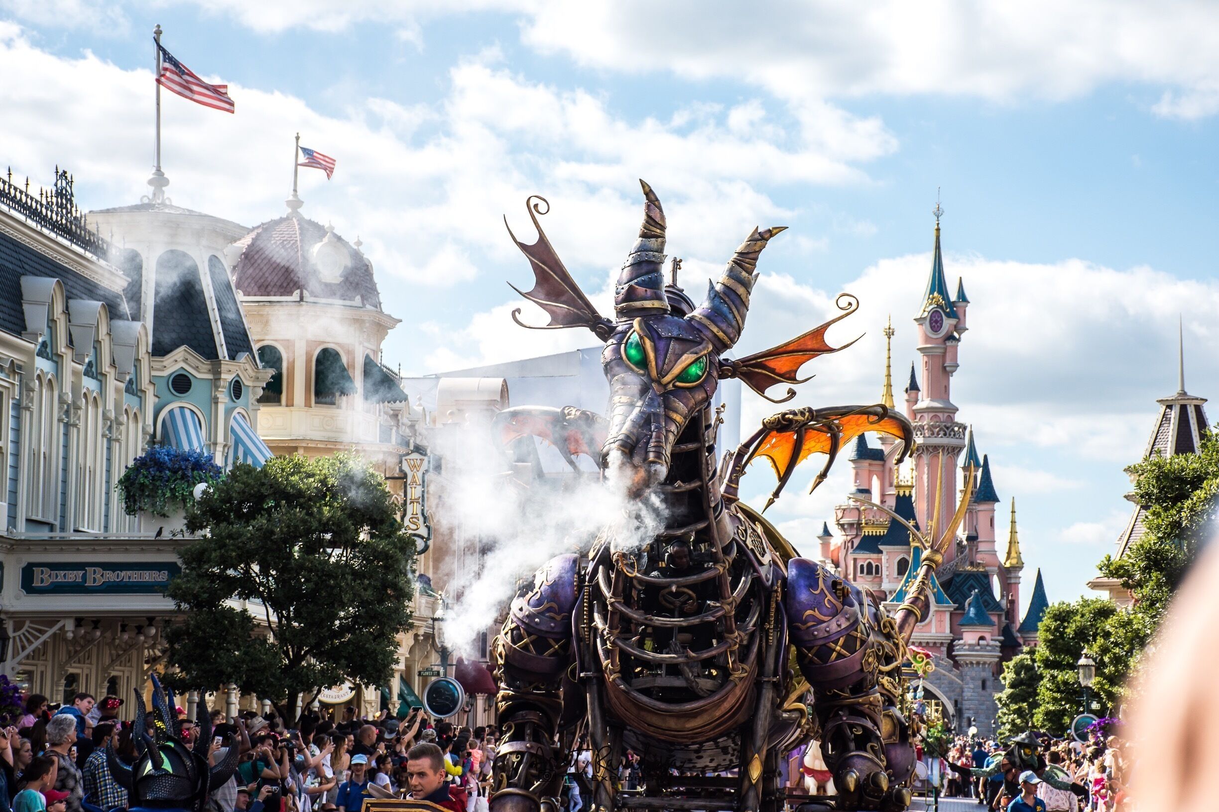 For those who love Disney

#disneyland #disneylandparis #bestcitybreaks #beautifuldestinations #francetourisme #visitfrance #nikond7200 #nikonlove #nikonphotography #paris #paris_tourisme #parislove #travelphotography #uniquephotography #wanderlust #wanderer #wonderful_places #yourshotphotographer #disneyparks #disneylove