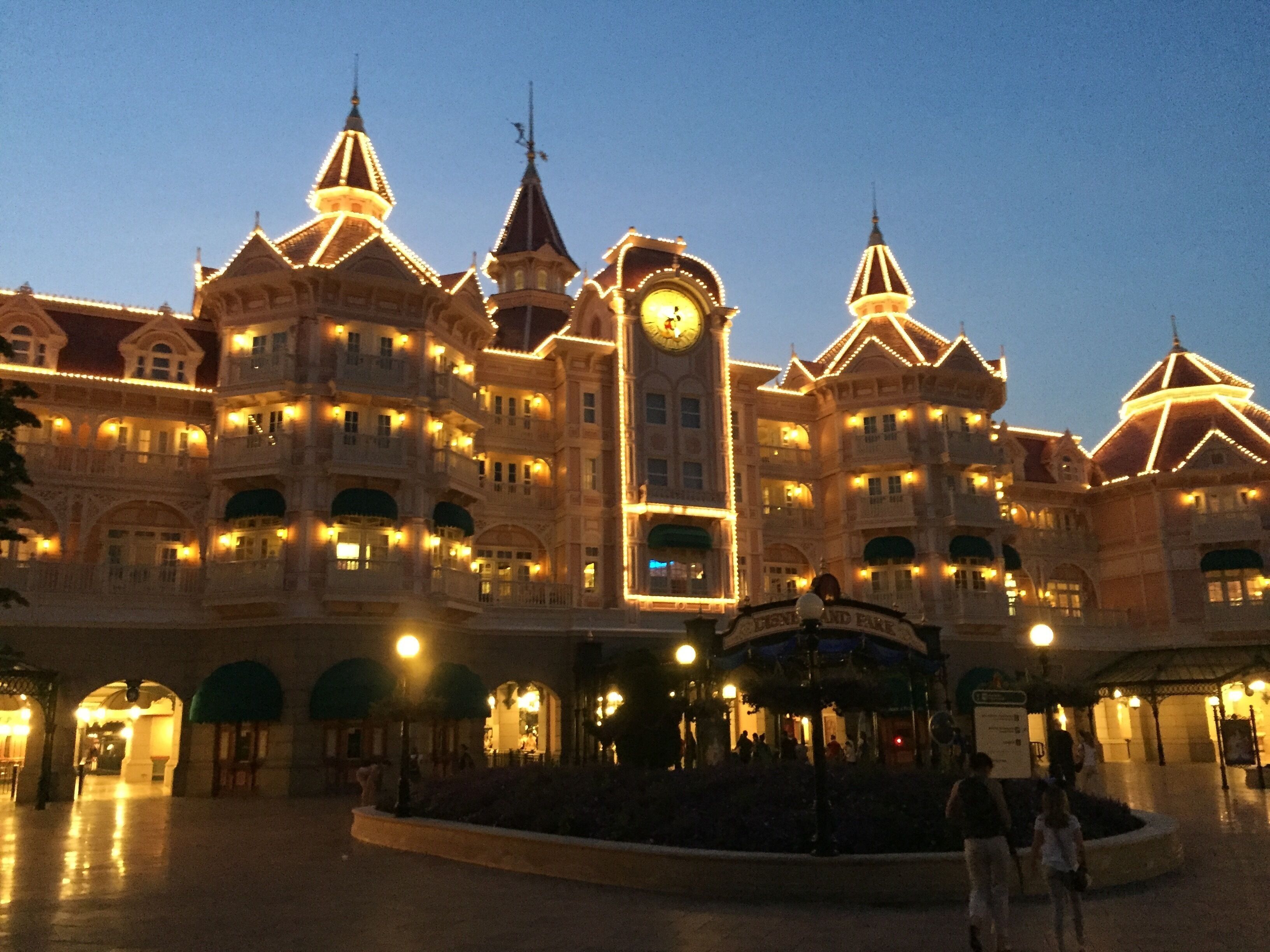 magical evening at disneyland Paris #LifeAtExpedia #Paris