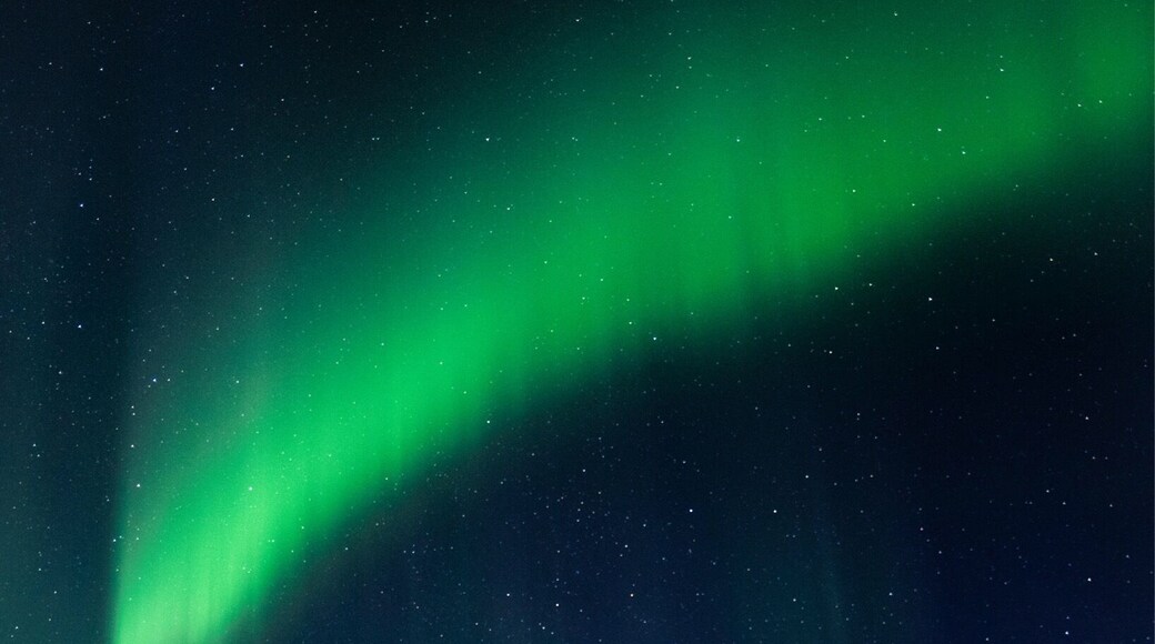 Found a perfect spot for aurora watching. The view is clear and wide. You can really enjoy the show when it’s on. You can easily park your car.
#BvSCrete I would be so glad to attend a photography trip, to learn how I can turn this hobby into a professional work.