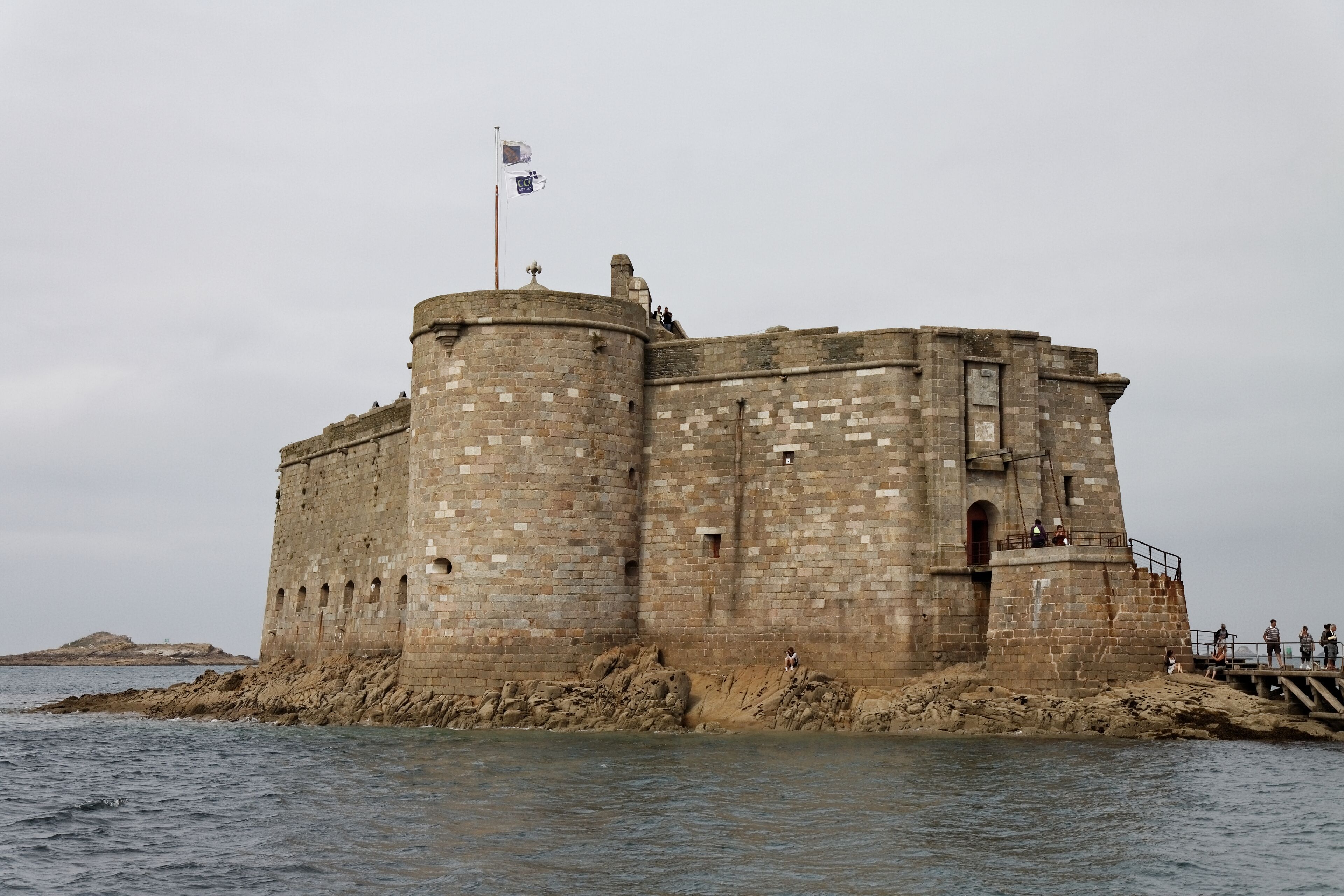 Le château du Taureau en baie de Morlaix