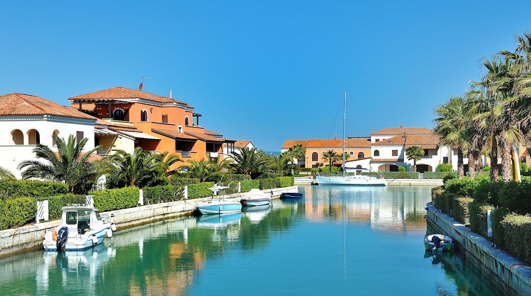 ํด๋ฆฌ์ฝ๋ก